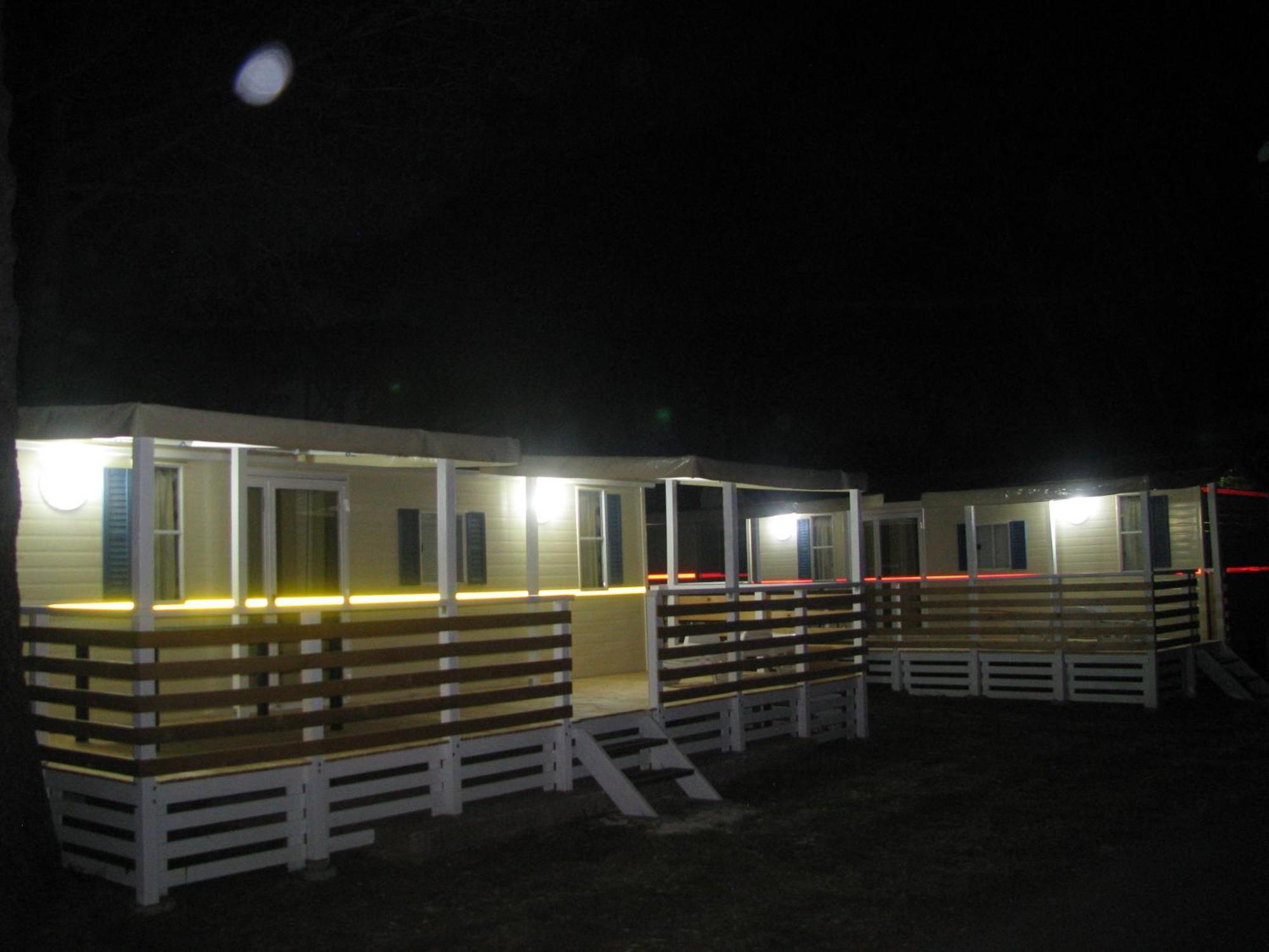 Plamar Mobile Homes Bi Village Fažana Екстериор снимка